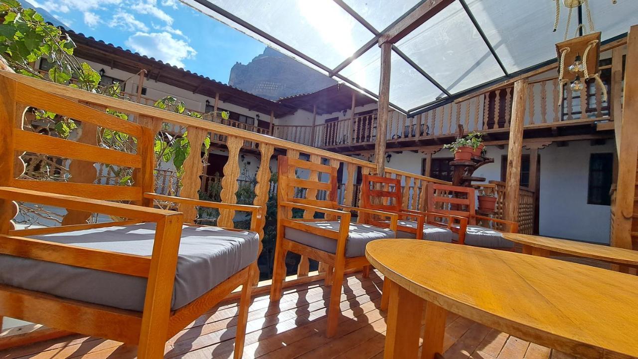 Luisa Acomodação com café da manhã Ollantaytambo Exterior foto