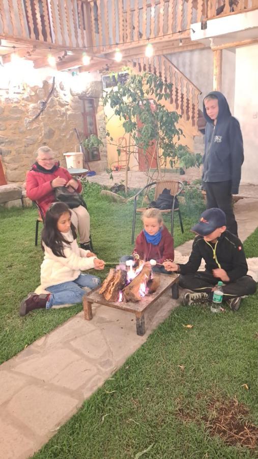 Luisa Acomodação com café da manhã Ollantaytambo Exterior foto